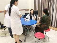 宋宁静教授莅临济南中医白癜风医院参观指导 沪